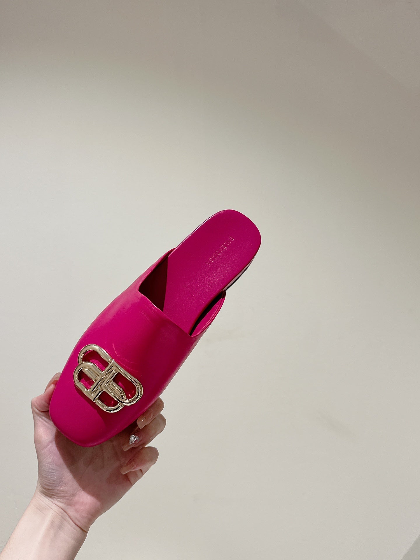 Balanciaga FLAT MULES IN DEEP PINK SMOOTH CALFSKIN GOLD BUCKLE