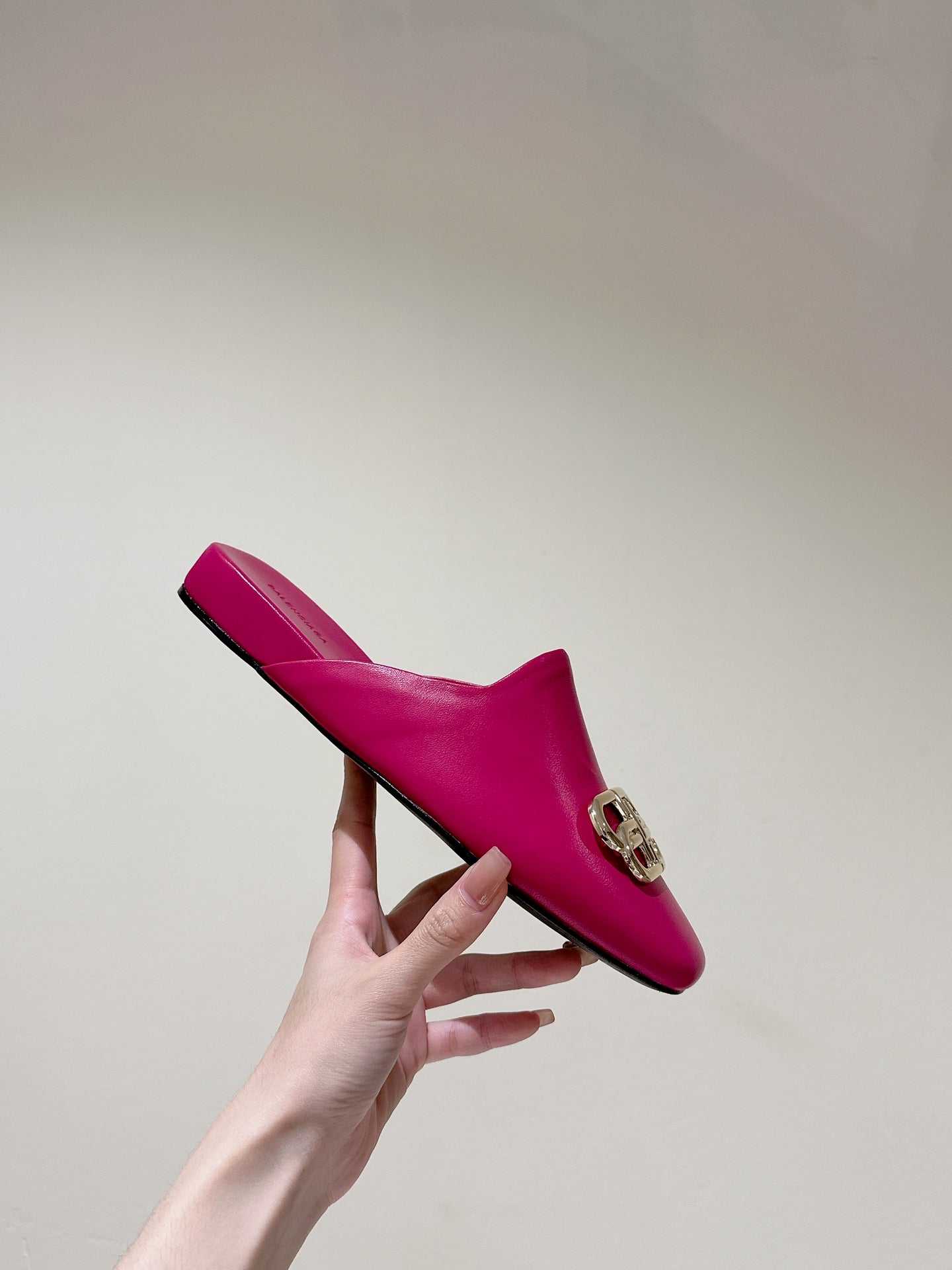 Balanciaga FLAT MULES IN DEEP PINK SMOOTH CALFSKIN GOLD BUCKLE
