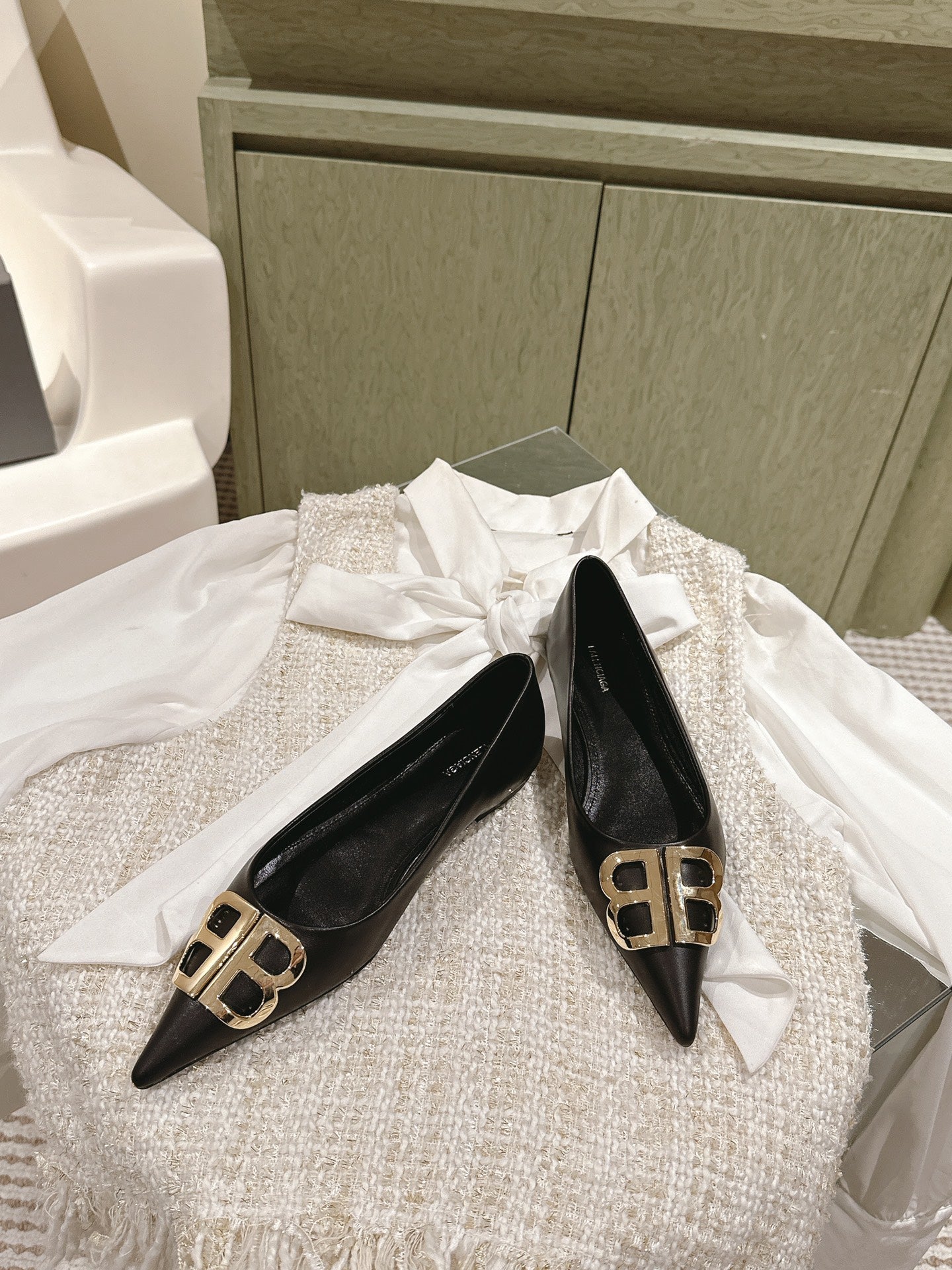 Balanciaga POINTED BB GOLD BUCKLE BALLET FLAT IN BLACK SMOOTH LAMBSKIN