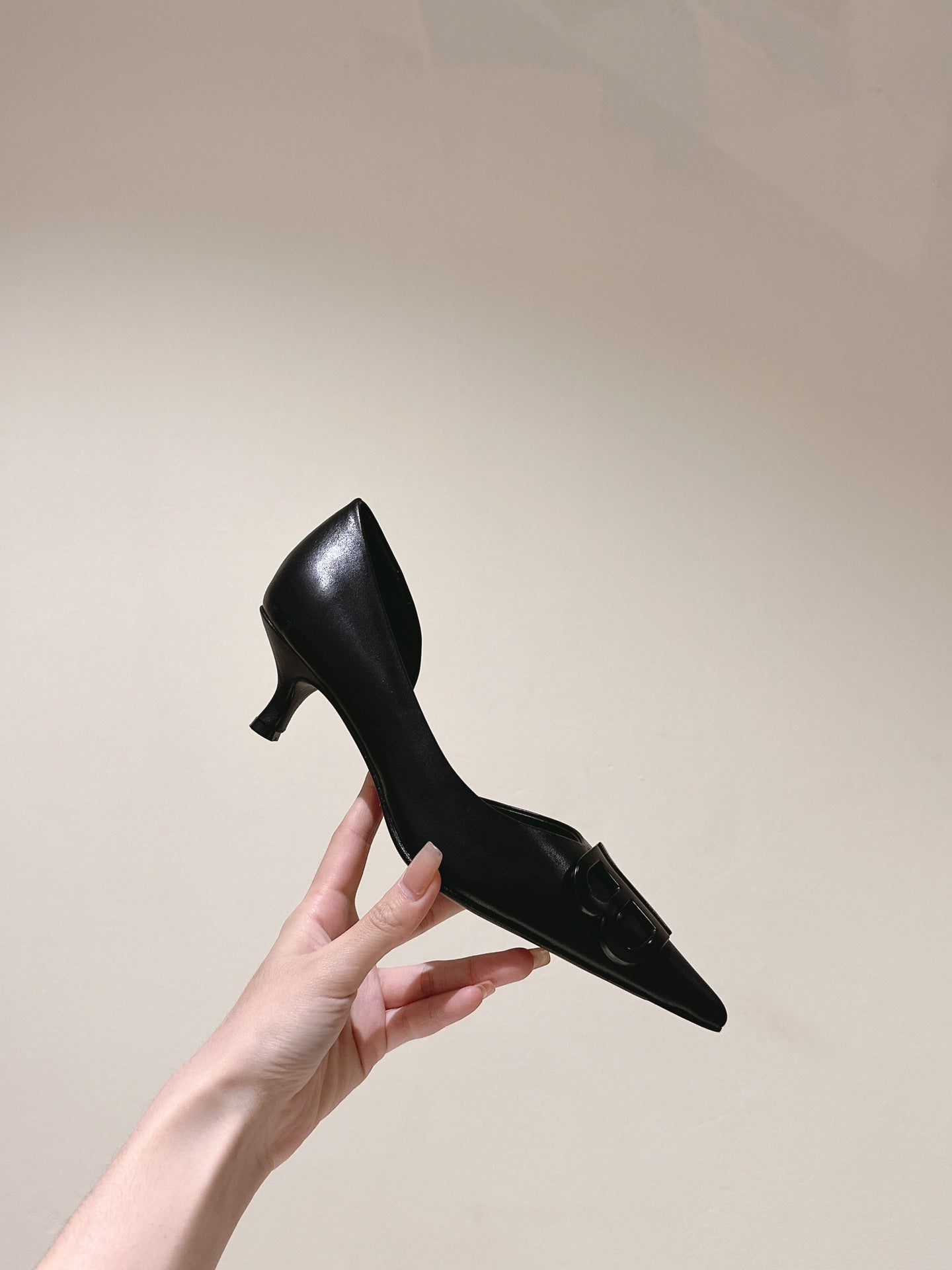 Balanciaga POINTED BB BLACK BUCKLE KITTEN HEEL PUMPS IN BLACK SMOOTH LAMBSKIN