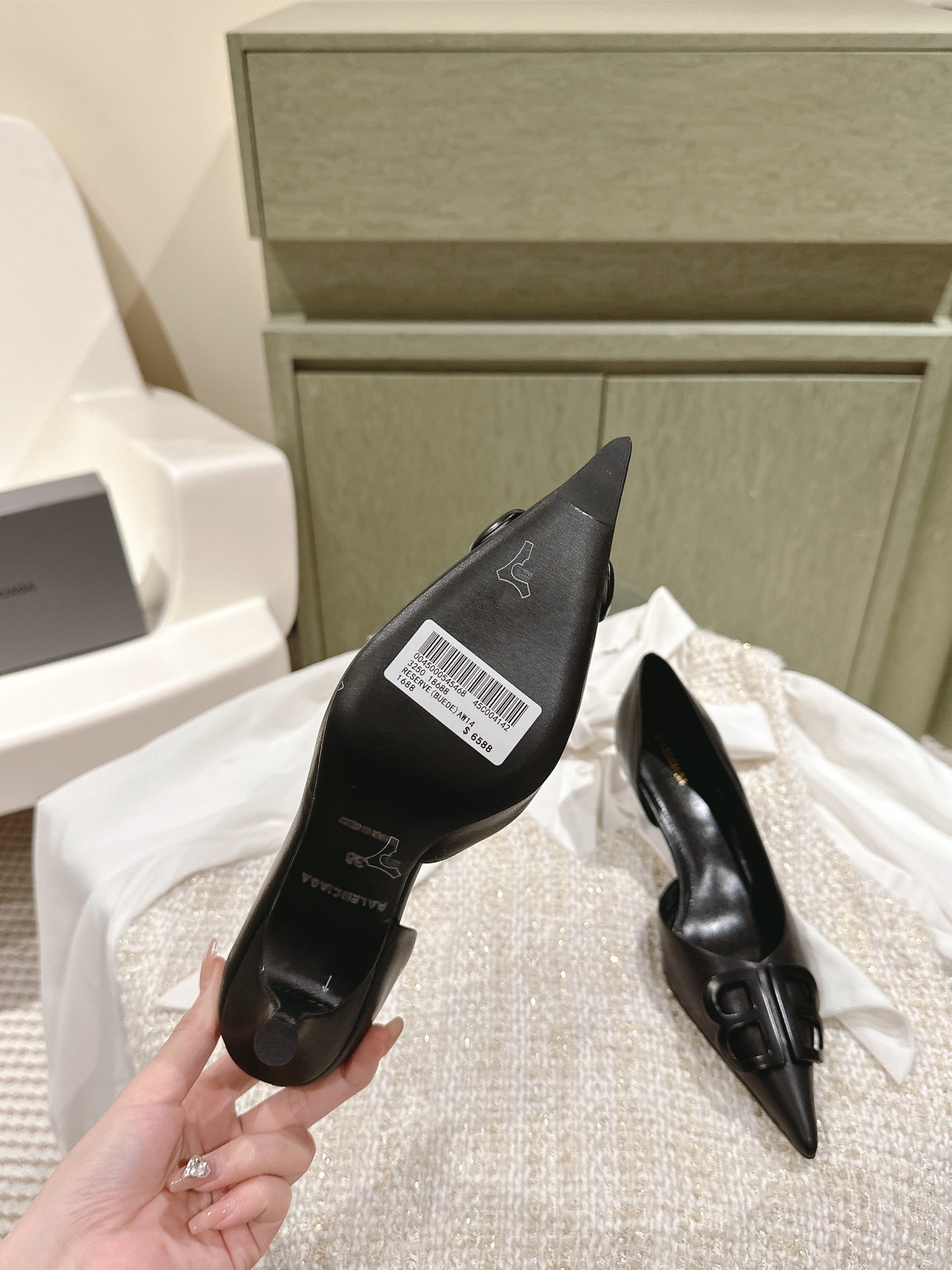 Balanciaga POINTED BB BLACK BUCKLE KITTEN HEEL PUMPS IN BLACK SMOOTH LAMBSKIN