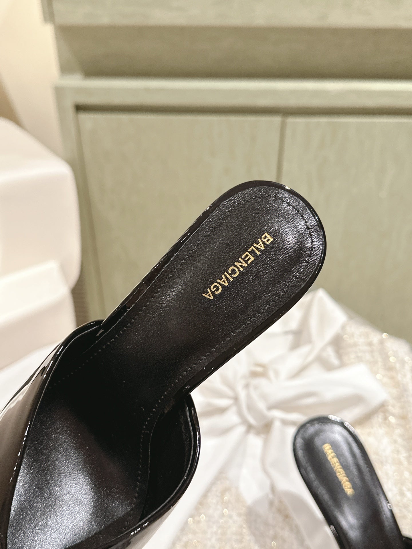 Balanciaga POINTED BB GOLD BUCKLE HIGH MULES IN BLACK PATENT CALFSKIN