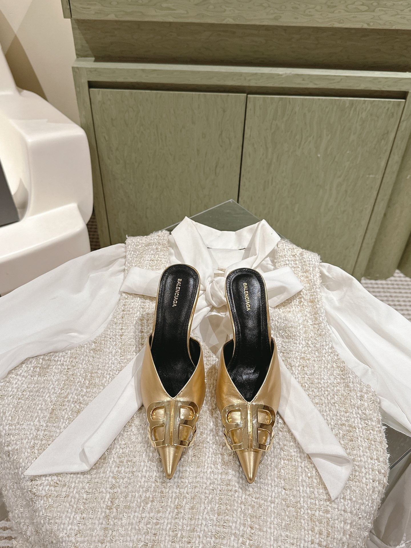 Balanciaga POINTED BB GOLD BUCKLE HIGH MULES IN GOLD METALLIC CALFSKIN