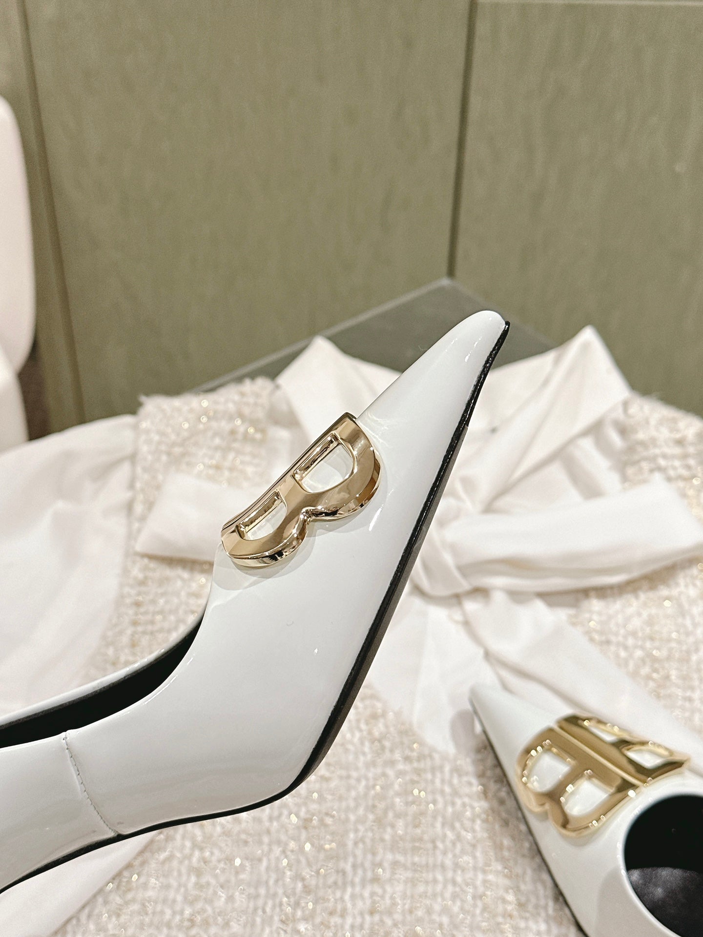 Balanciaga POINTED BB GOLD BUCKLE HIGH PUMPS 85MM IN WHITE PATENT CALFSKIN