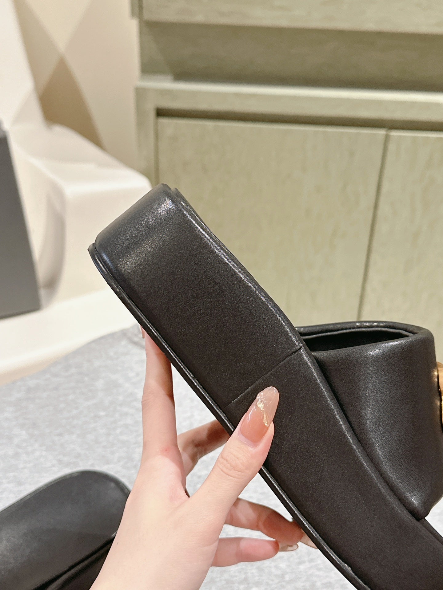 Balanciaga RISE SANDALS IN BLACK SHINY LAMBSKIN GOLD BUCKLE