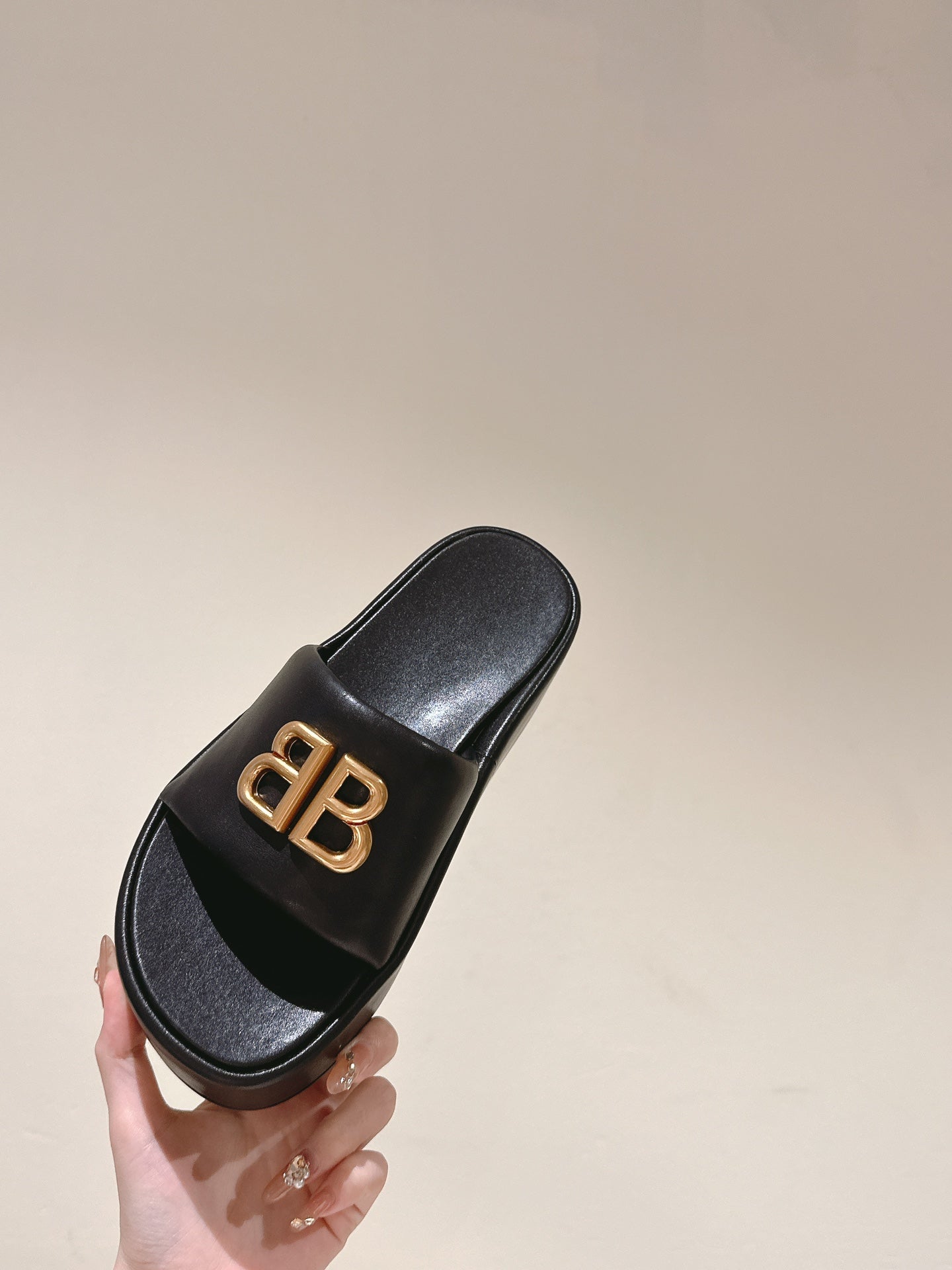 Balanciaga RISE SANDALS IN BLACK SHINY LAMBSKIN GOLD BUCKLE