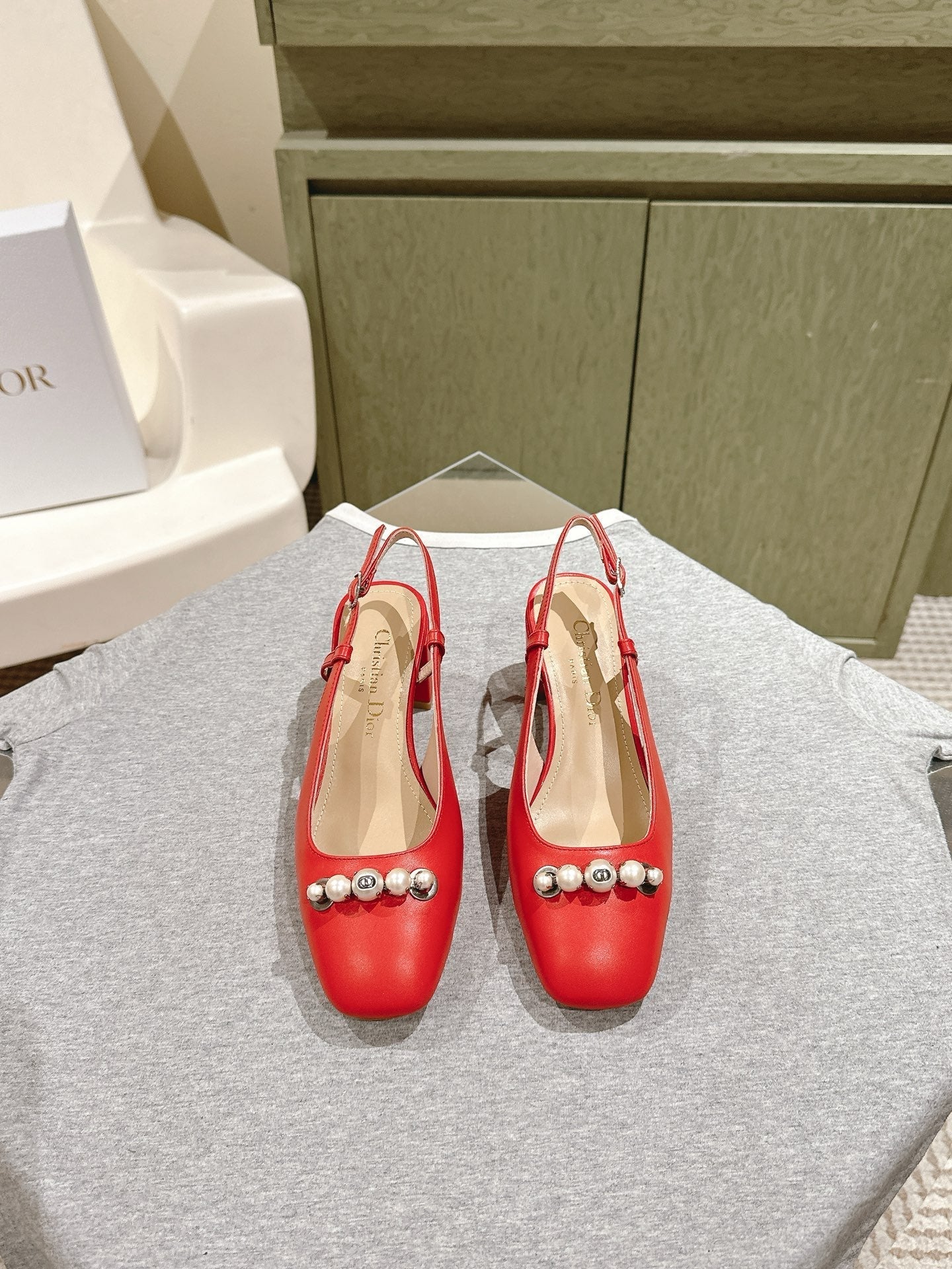DIOR 25 Slingback Heels Cowhide 241760