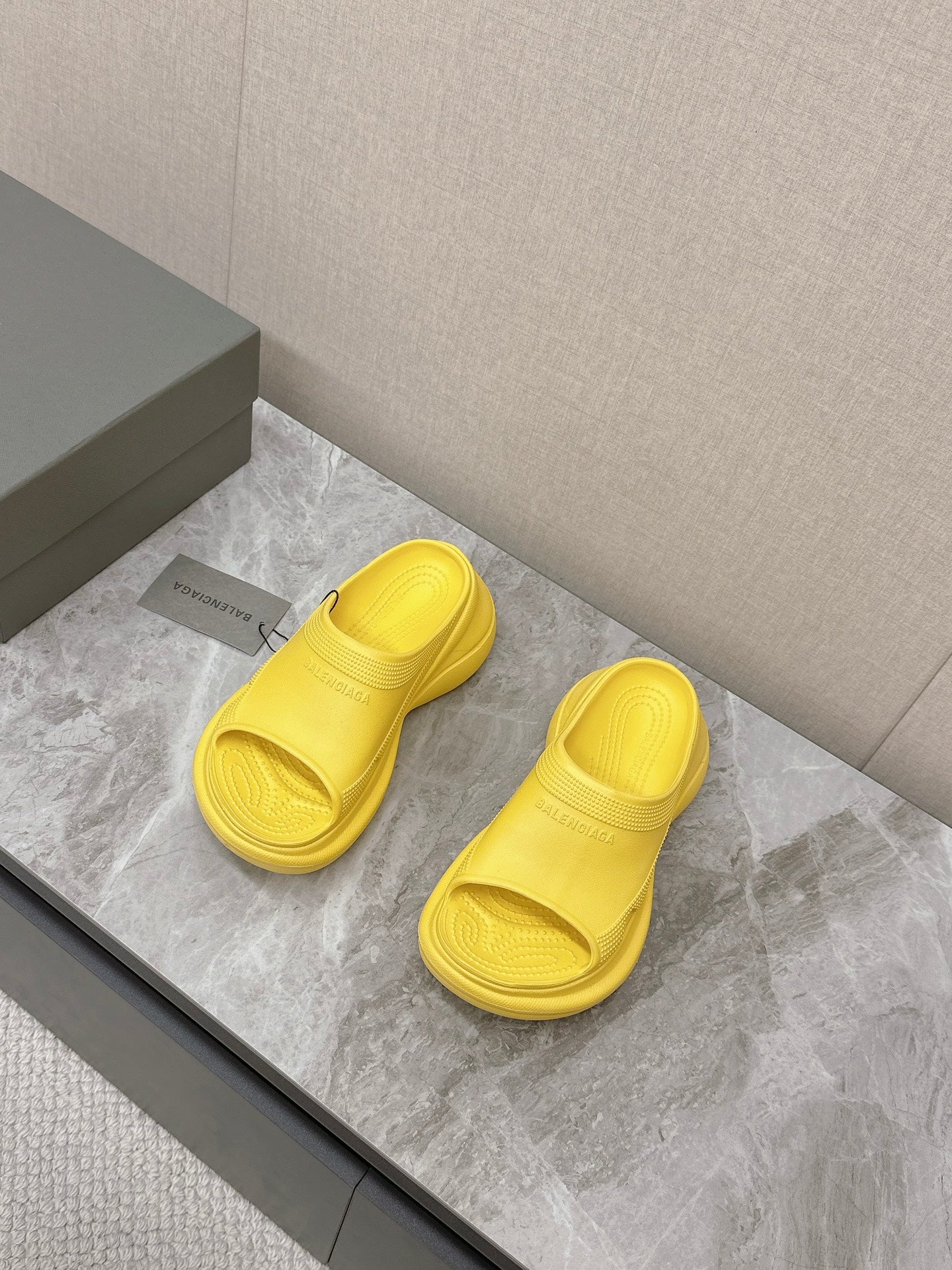 Balanciaga POOL CROCS SLIDE SANDAL IN YELLOW RUBBER