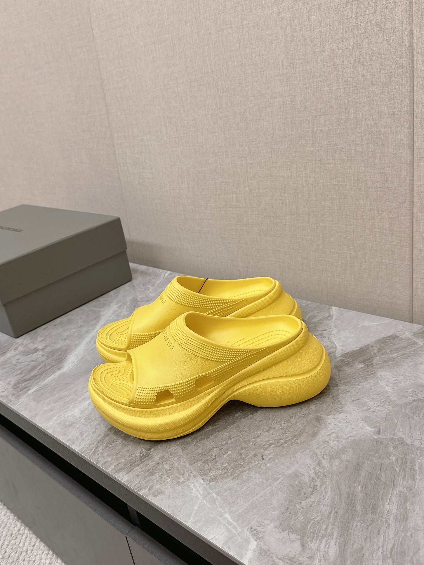 Balanciaga POOL CROCS SLIDE SANDAL IN YELLOW RUBBER