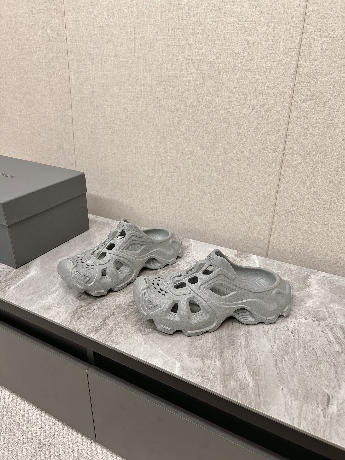 Balanciaga CUT-OUT MULES IN GRAY RUBBER