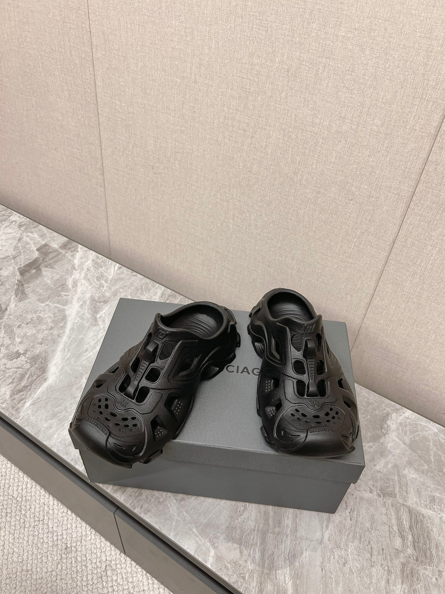 Balanciaga CUT-OUT MULES IN BLACK RUBBER