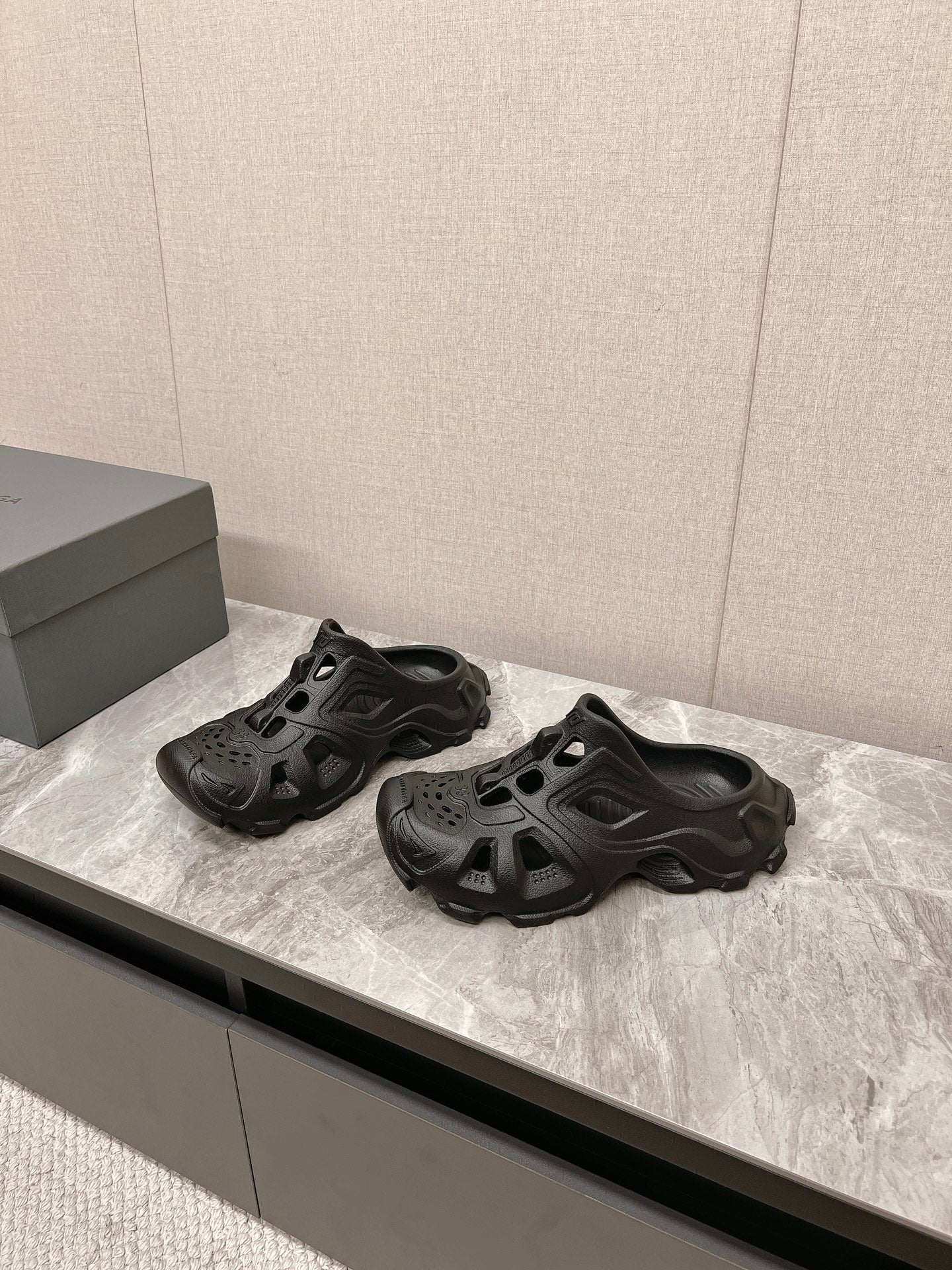 Balanciaga CUT-OUT MULES IN BLACK RUBBER