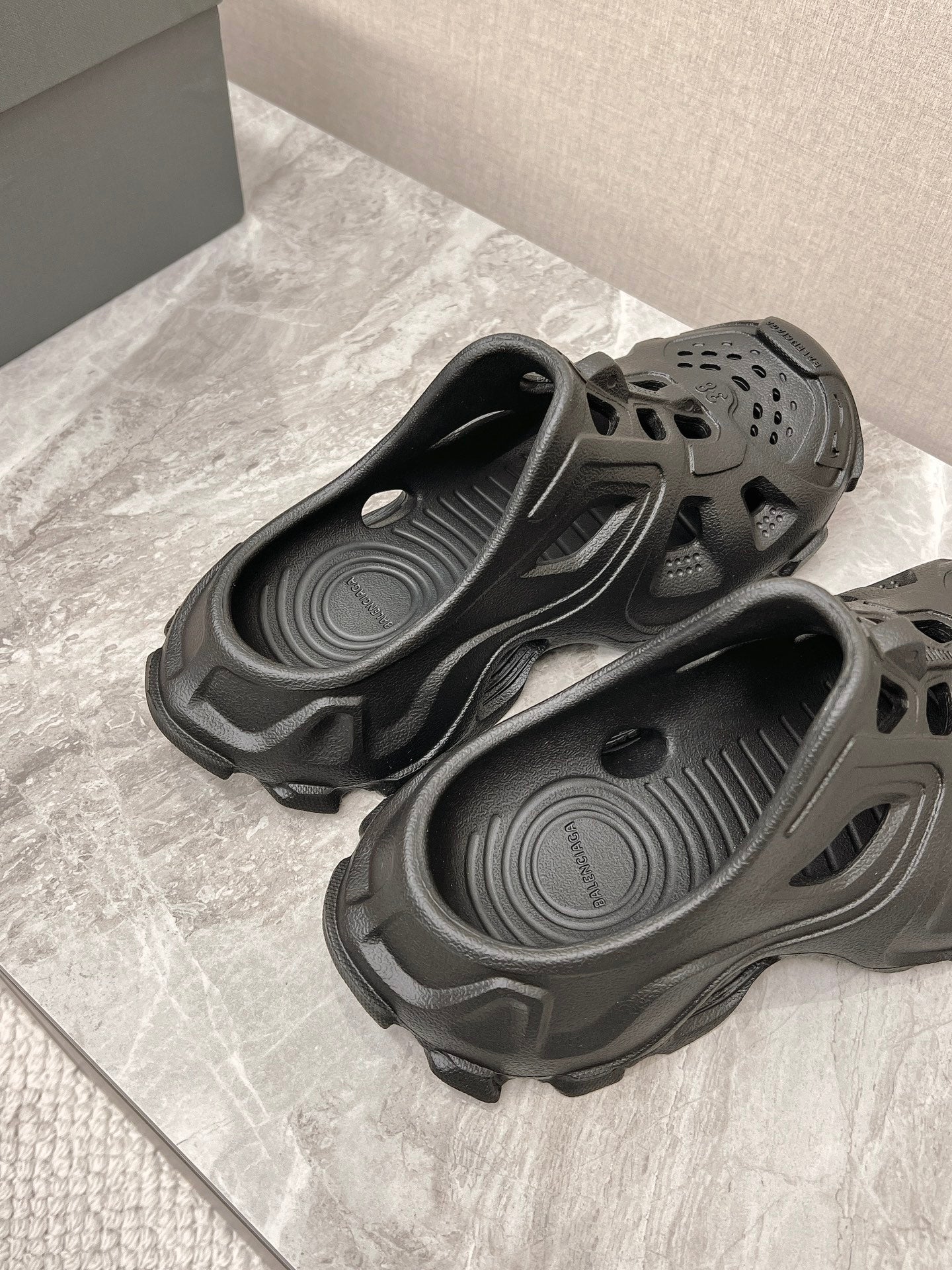 Balanciaga CUT-OUT MULES IN BLACK RUBBER