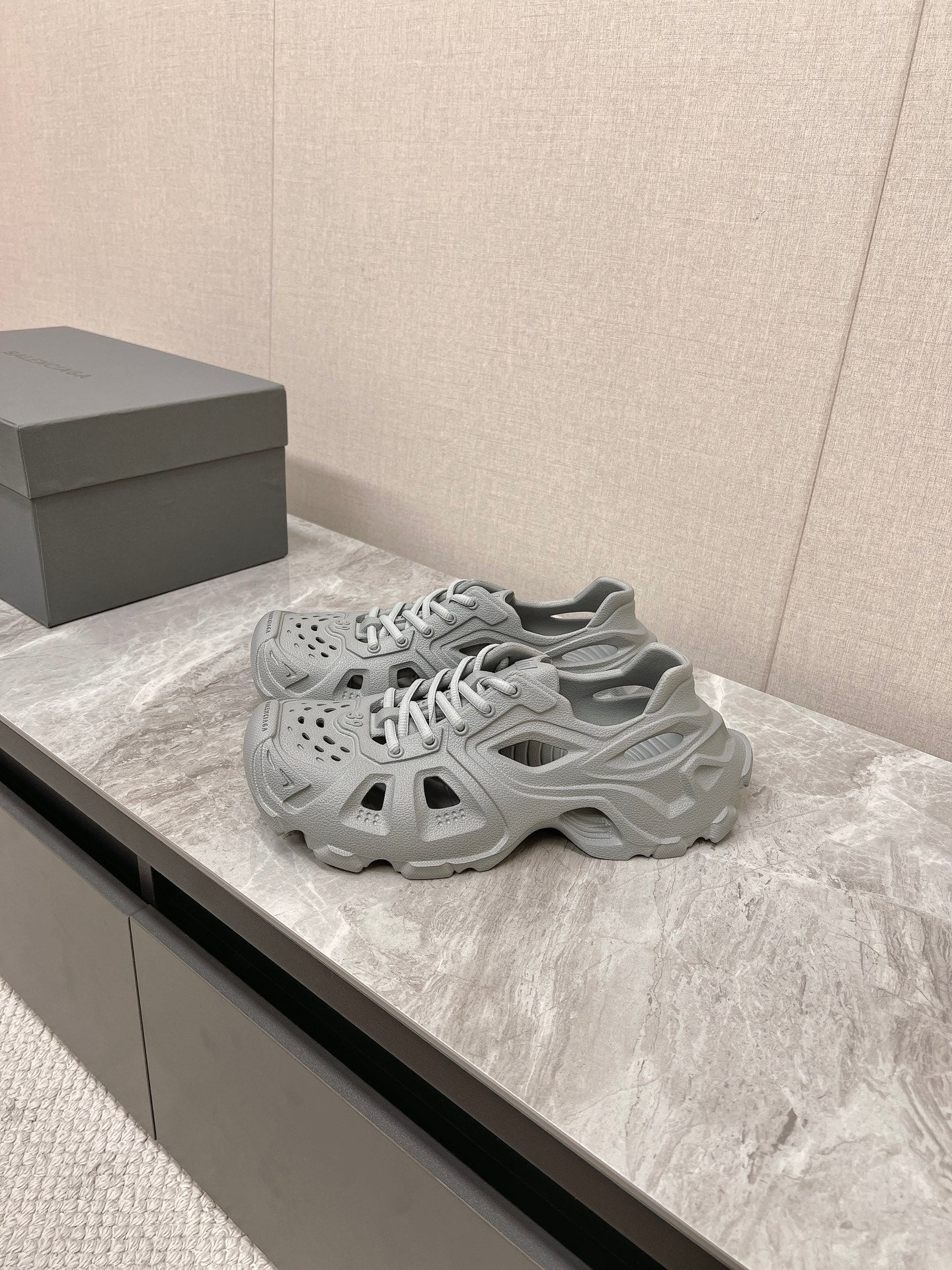 Balanciaga SNEAKERS IN FRIAR GRAY RUBBER