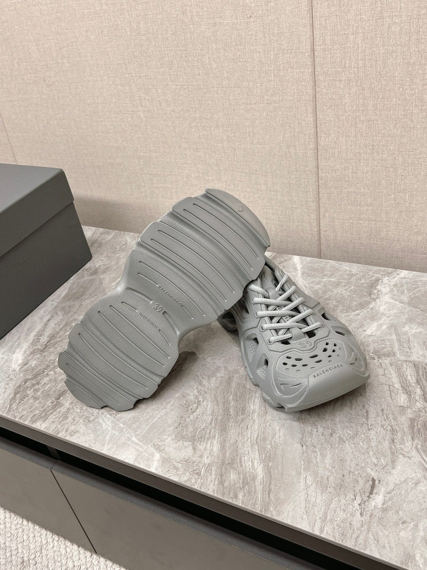 Balanciaga SNEAKERS IN FRIAR GRAY RUBBER