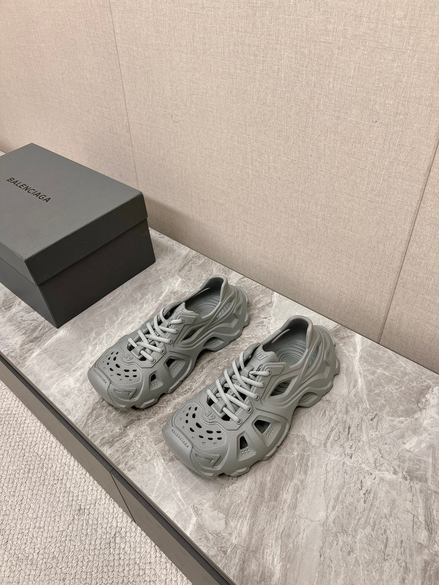Balanciaga SNEAKERS IN FRIAR GRAY RUBBER
