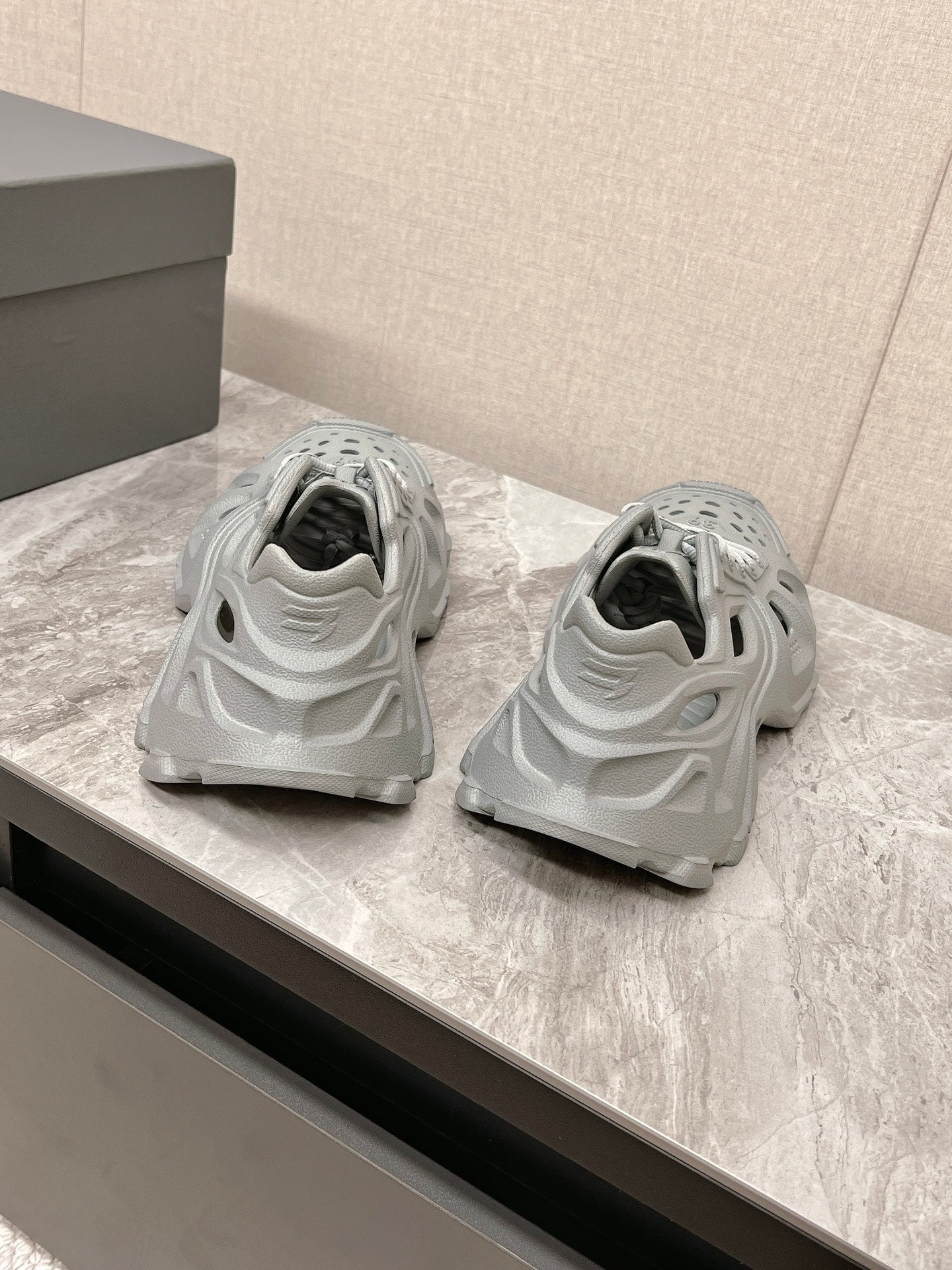 Balanciaga SNEAKERS IN FRIAR GRAY RUBBER