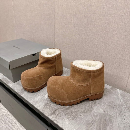 Balanciaga ALASKA BOOTIE IN CIDER BROWN SUEDE AND WOOL LINING