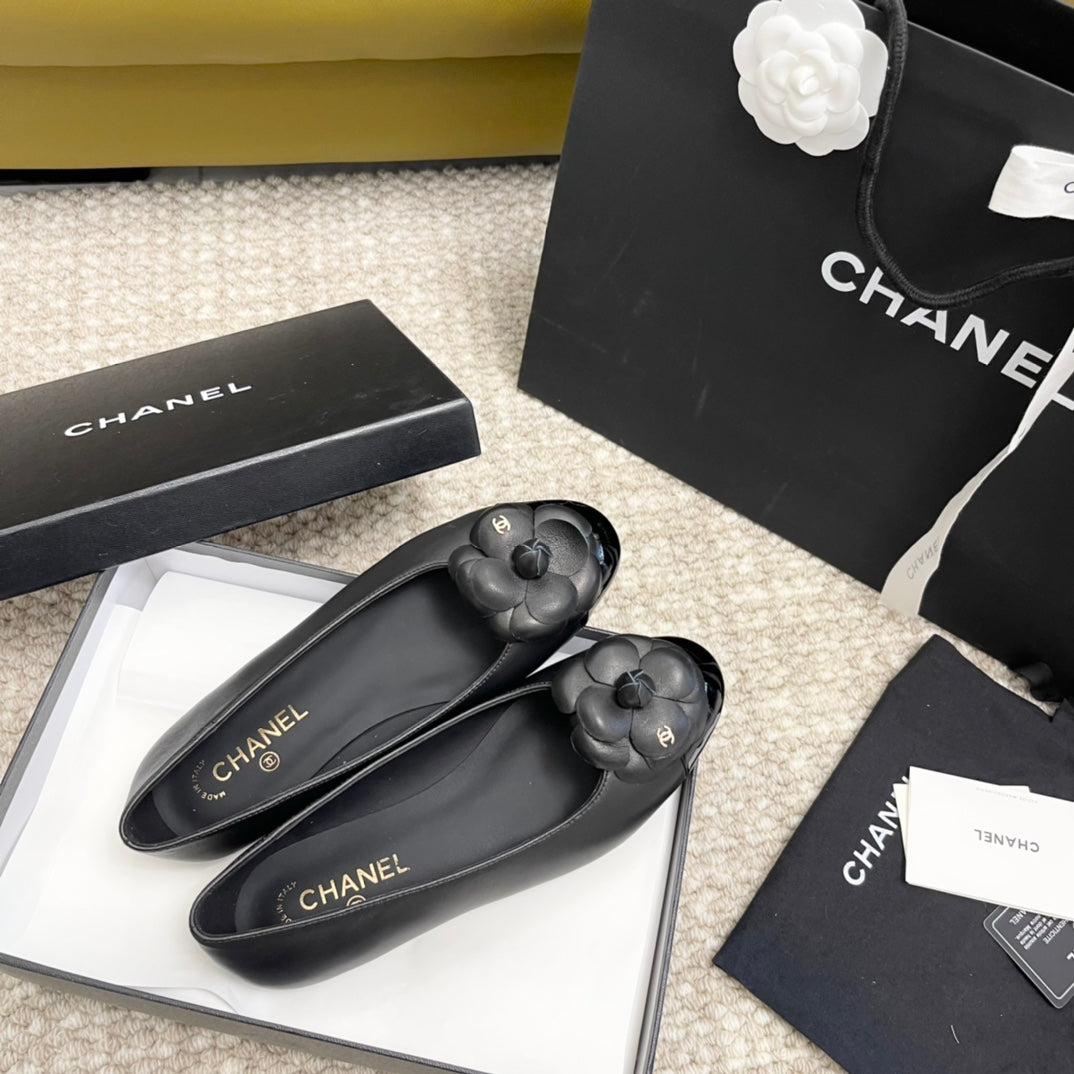 CHANEL ballet flat flower black calfskin