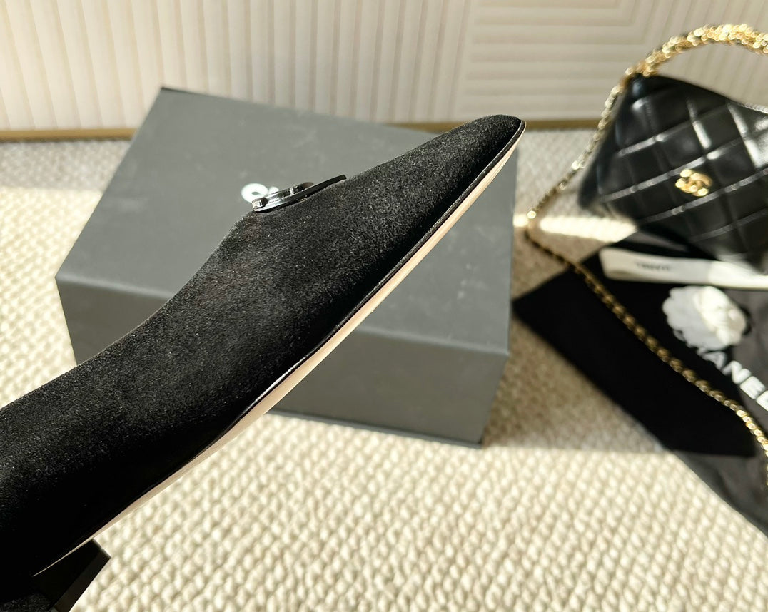CHANEL Ballet In Blak Suede 151521