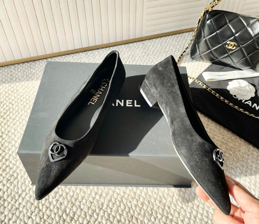 CHANEL Ballet In Blak Suede 151521