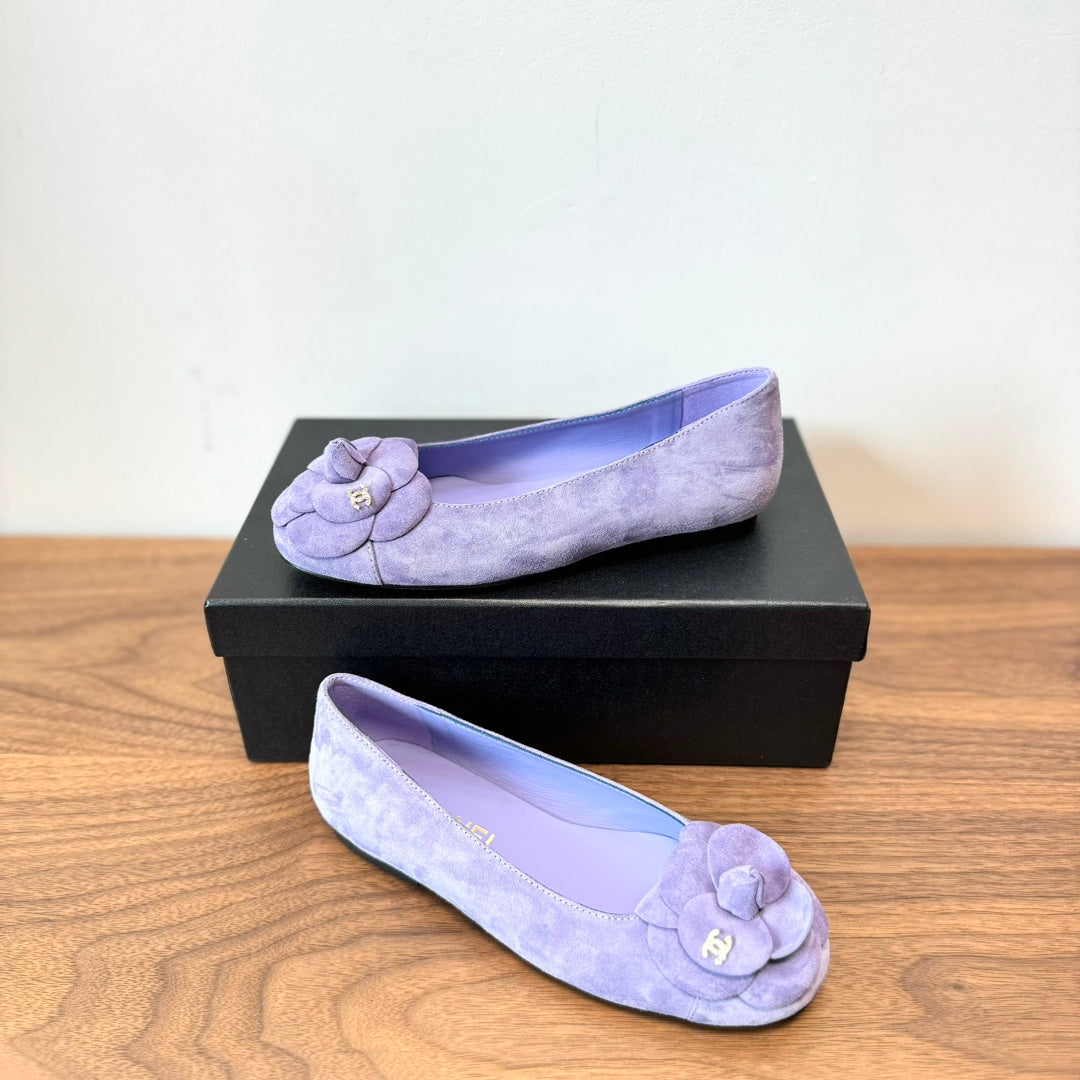 CHANEL Ballet Flats Light Purple With Camellia Light Purple Suede