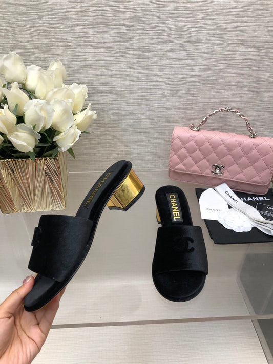 CHANEL 25C Mid Heel Mule Black Velvet Substance 212952