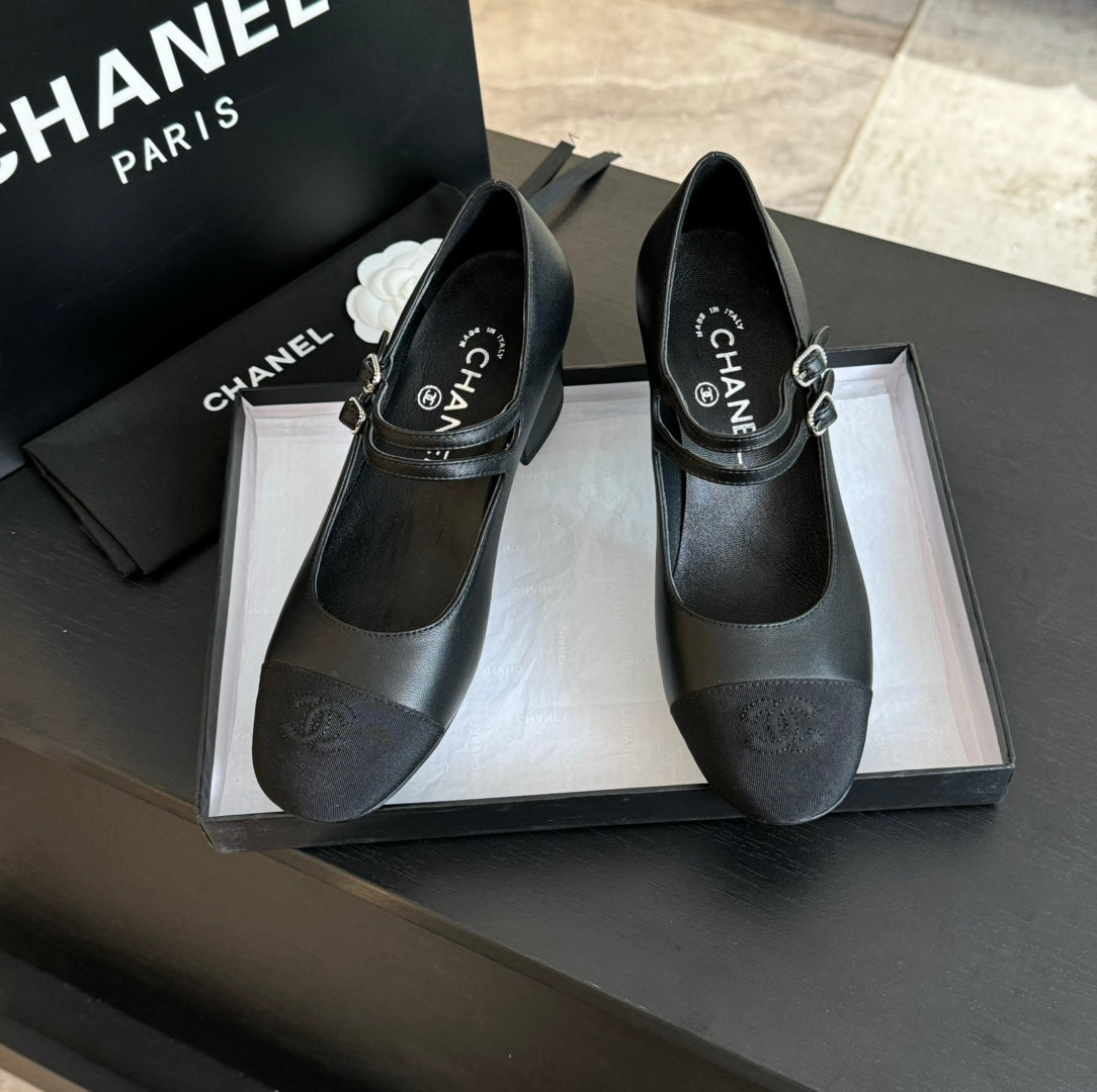 CHANEL 25C Mary Jane Black Sheepskin 212991