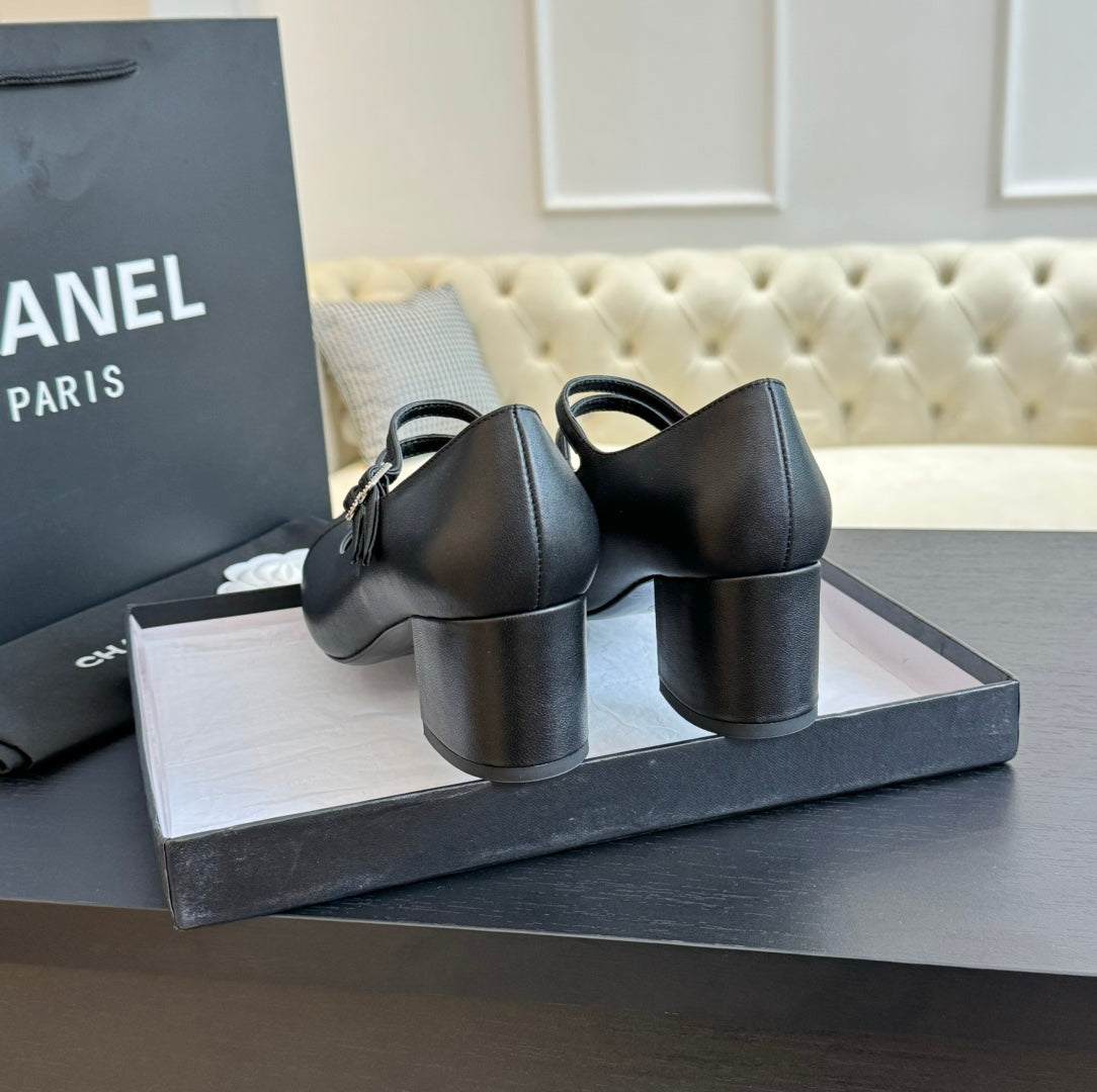 CHANEL 25C Mary Jane Black Sheepskin 212991