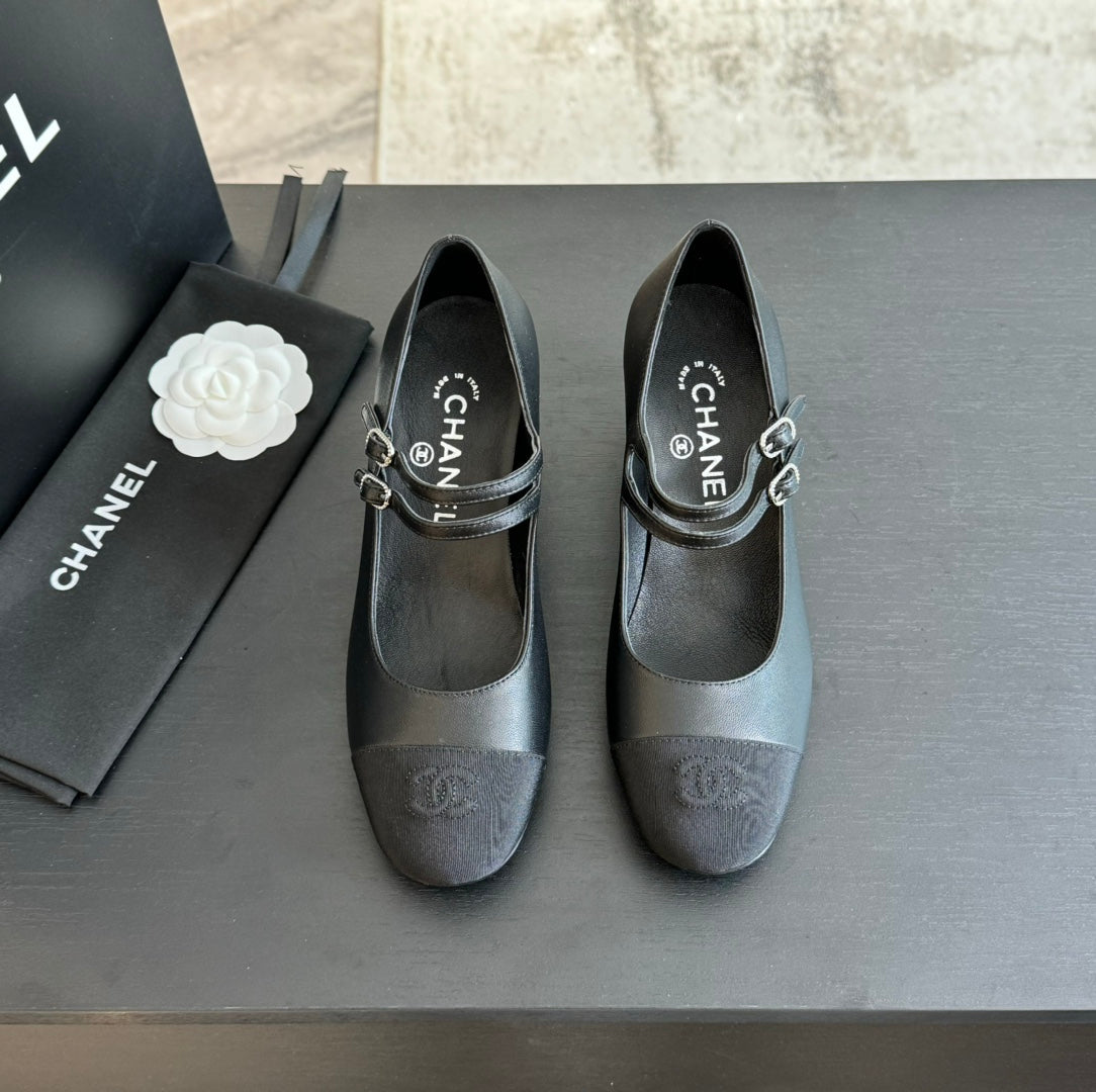 CHANEL 25C Mary Jane Black Sheepskin 212991