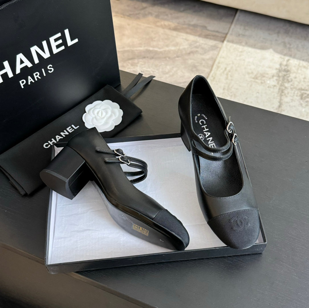 CHANEL 25C Mary Jane Black Sheepskin 212991