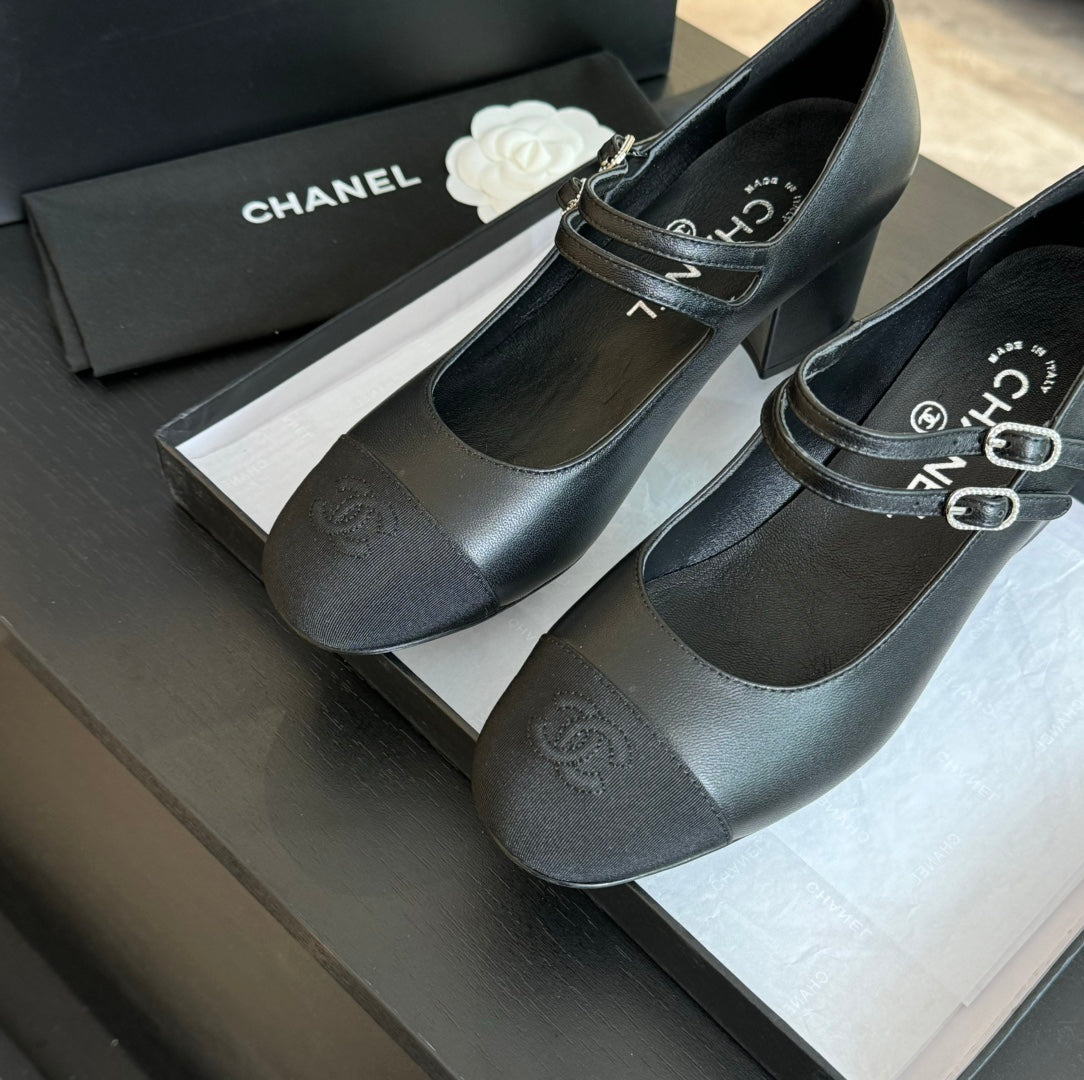 CHANEL 25C Mary Jane Black Sheepskin 212991