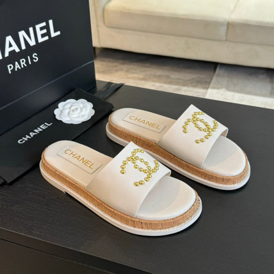 CHANEL 25C Slippers White Sheepskin 213107