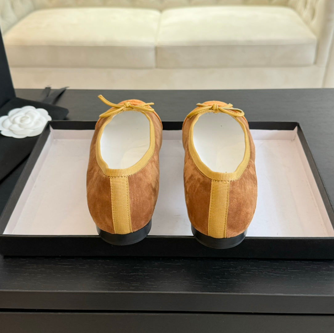 CHANEL ballet flat brown suede amber canvas