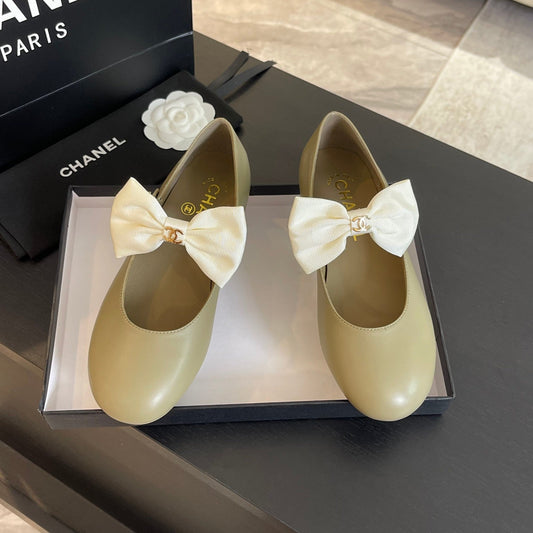 CHANEL BALLET FLAT EICRU BEIGE LAMBSKIN WITH WHITE BOW