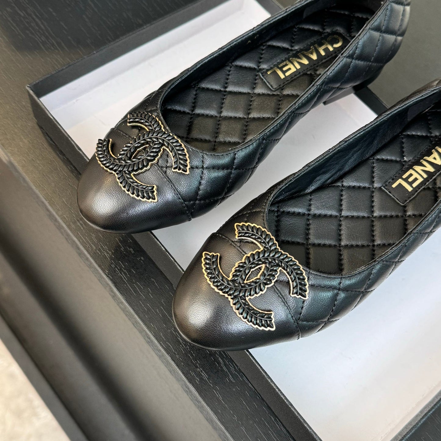 CHANEL ballet flat black quilted lambskin large black logo