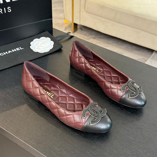 CHANEL ballet flat burgundy quilted lambskin large black logo