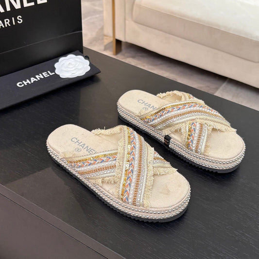 CHANEL 25C Thick-Soled Slipper In Black Denim Navajo White Fabric 213233