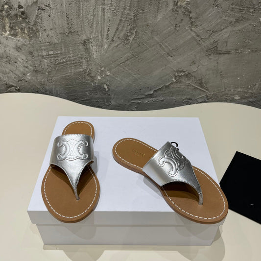 Celine WOMEN TRIOMPHE FLAT THONG IN CALFSKIN SILVER