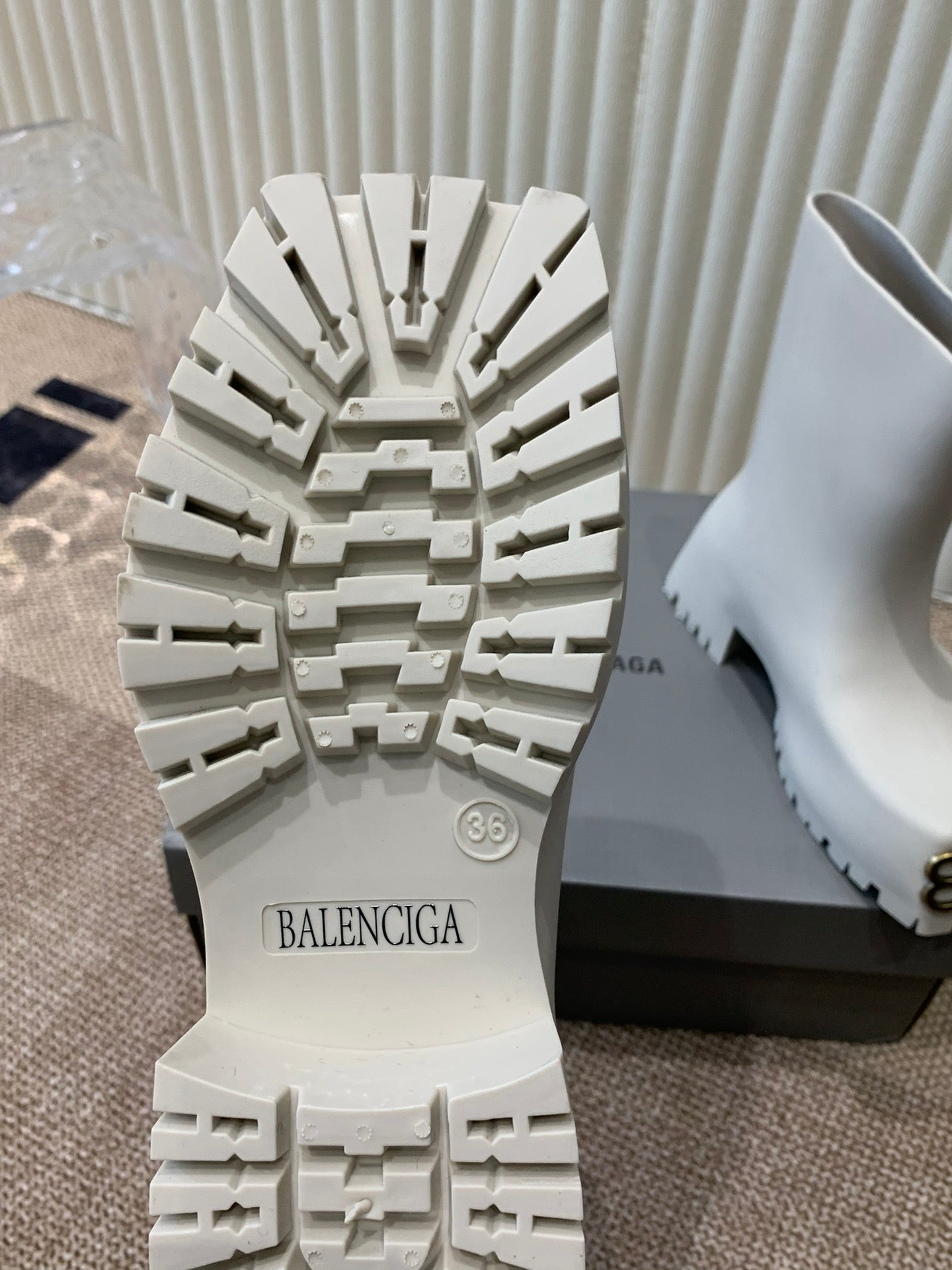 Balanciaga WHITE SCULPTED RUBBER BOOTS WITH GOLD MONOGRAM