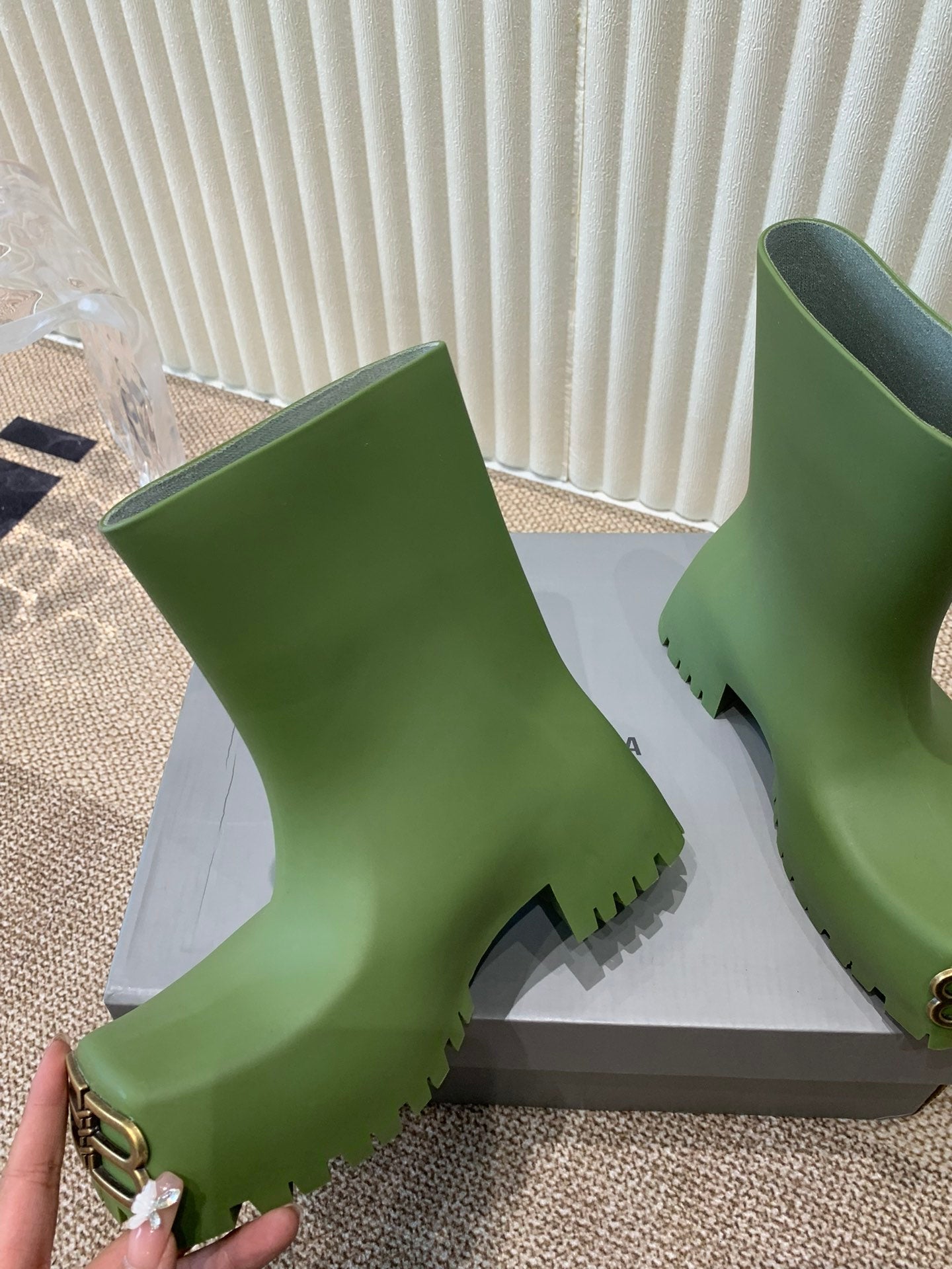 Balanciaga GREEN SCULPTED RUBBER BOOTS WITH GOLD MONOGRAM