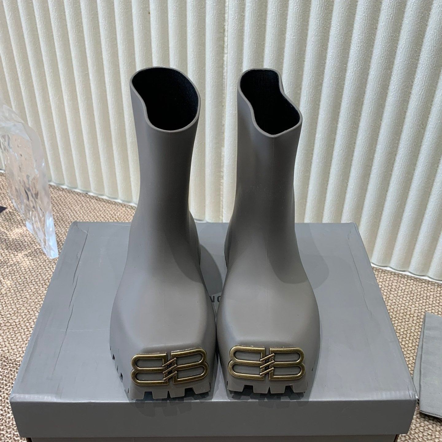 Balanciaga MATTE GRAY SCULPTED RUBBER BOOTS WITH GOLD MONOGRAM