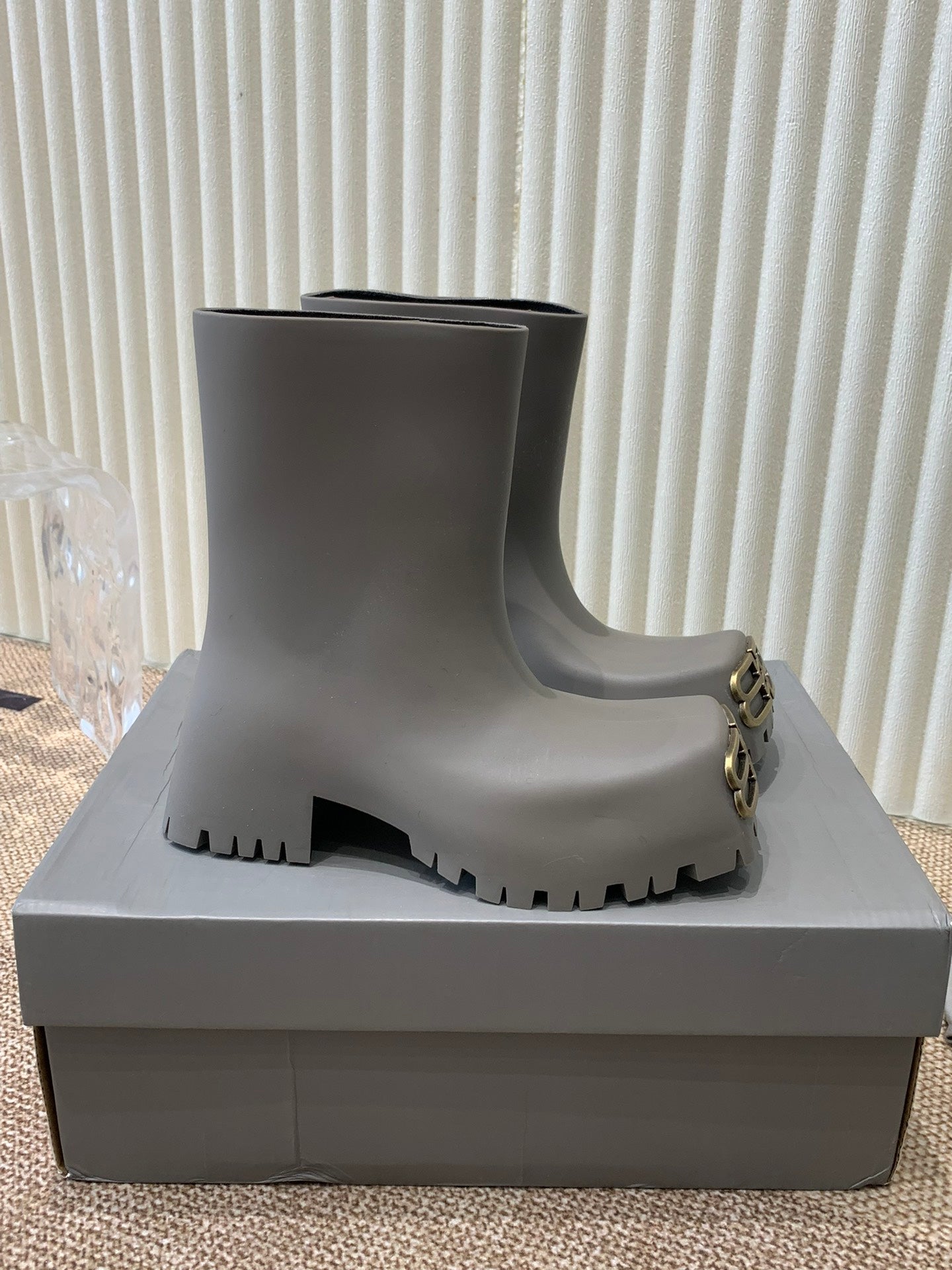 Balanciaga MATTE GRAY SCULPTED RUBBER BOOTS WITH GOLD MONOGRAM