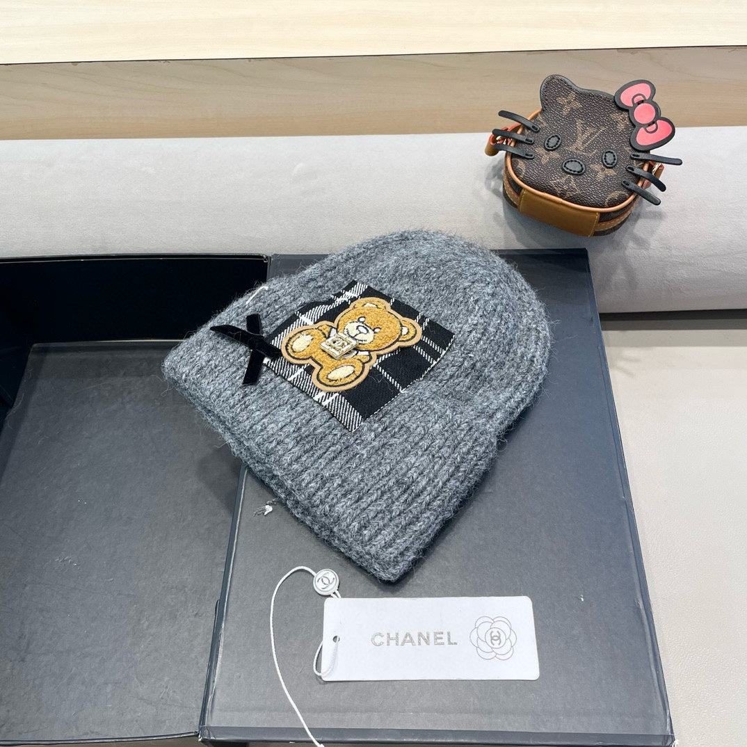 CHANEL BEANIE HAT IN SHARK GRAY WOOL WITH BOW 421252