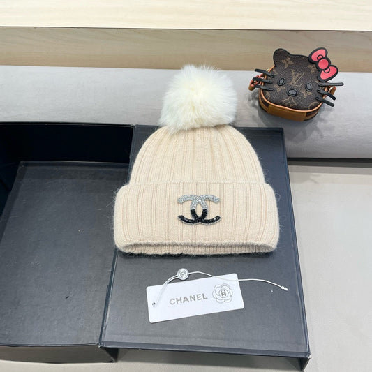 CHANEL BEANIE HAT IN BISQUE BEIGE WOOL 426236