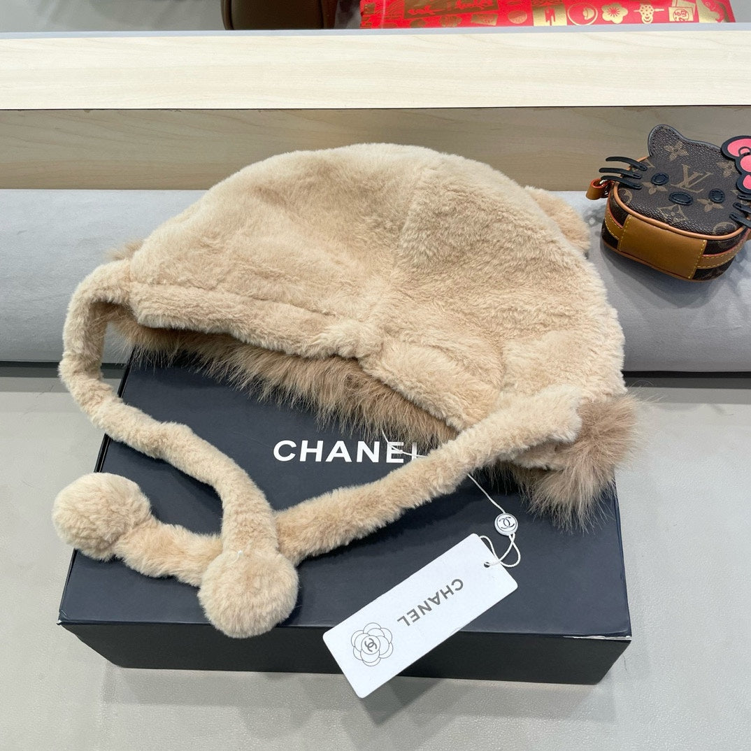 CHANEL BEANIE HAT IN CAMEL BROWN LAMB FUR 426238