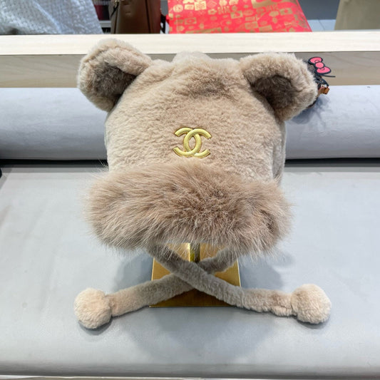 CHANEL BEANIE HAT IN CAMEL BROWN LAMB FUR 426238
