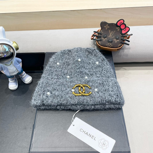 CHANEL BEANIE HAT IN SHARK GRAY WOOL 430083
