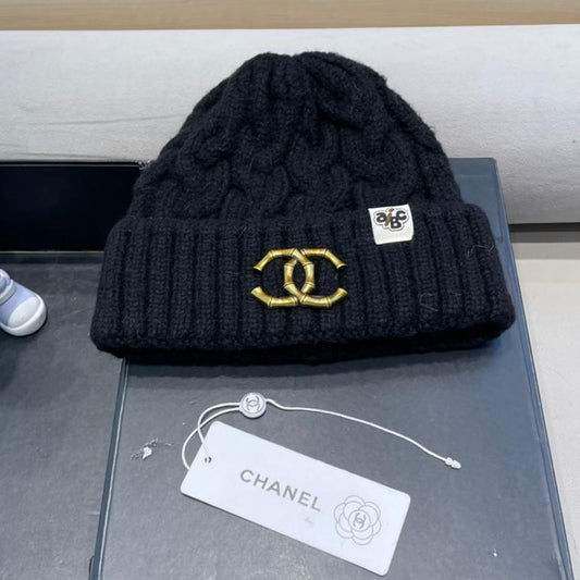 CHANEL BEANIE HAT IN BLACK WOOL 431707
