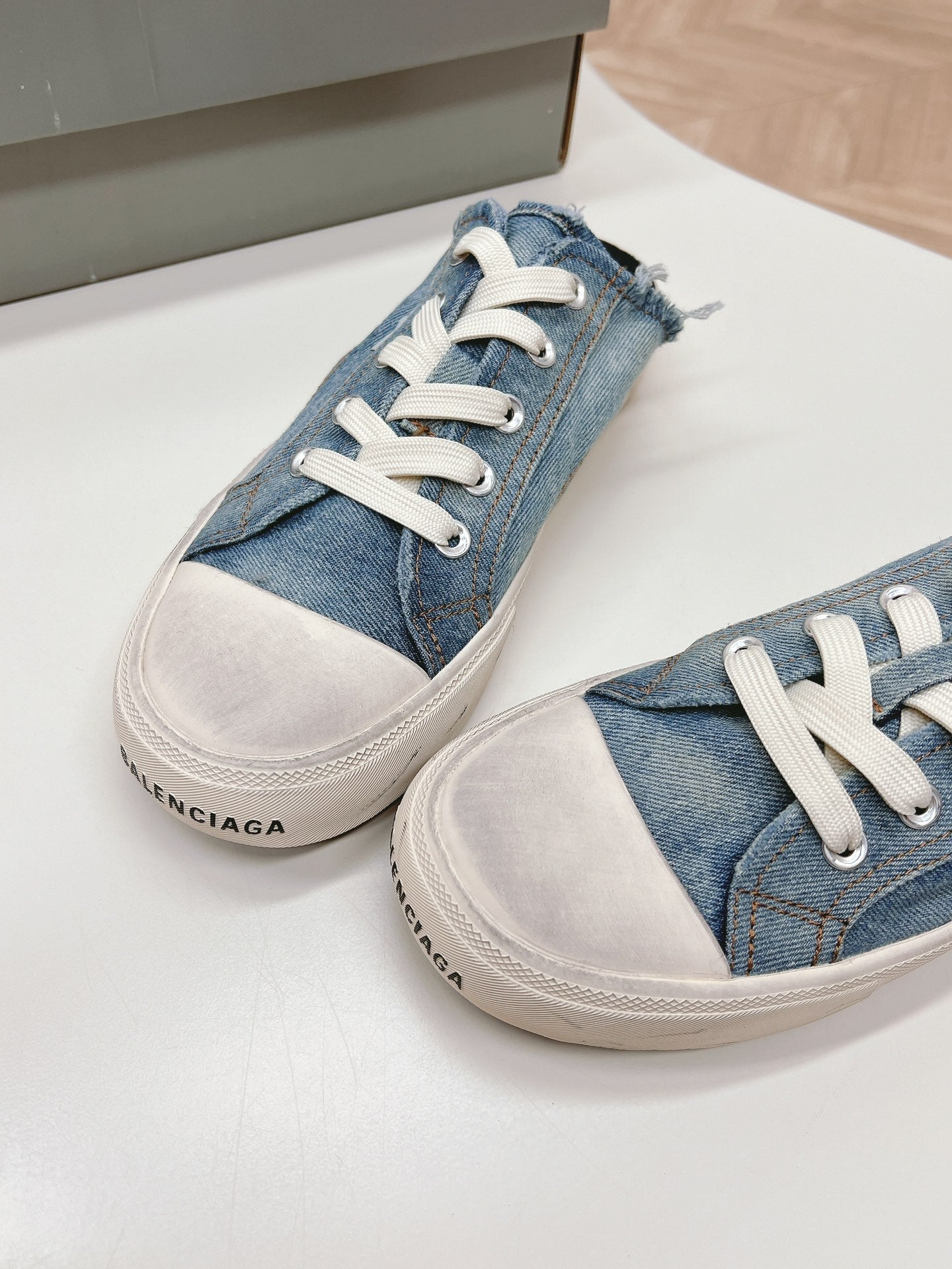 Balanciaga PARIS MULES IN BLUE DESTROYED DENIM AND RUBBER